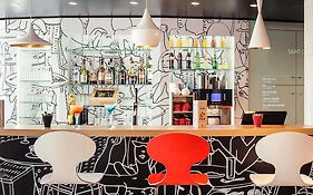 ibis Saint Quentin en Yvelines - Vélodrome